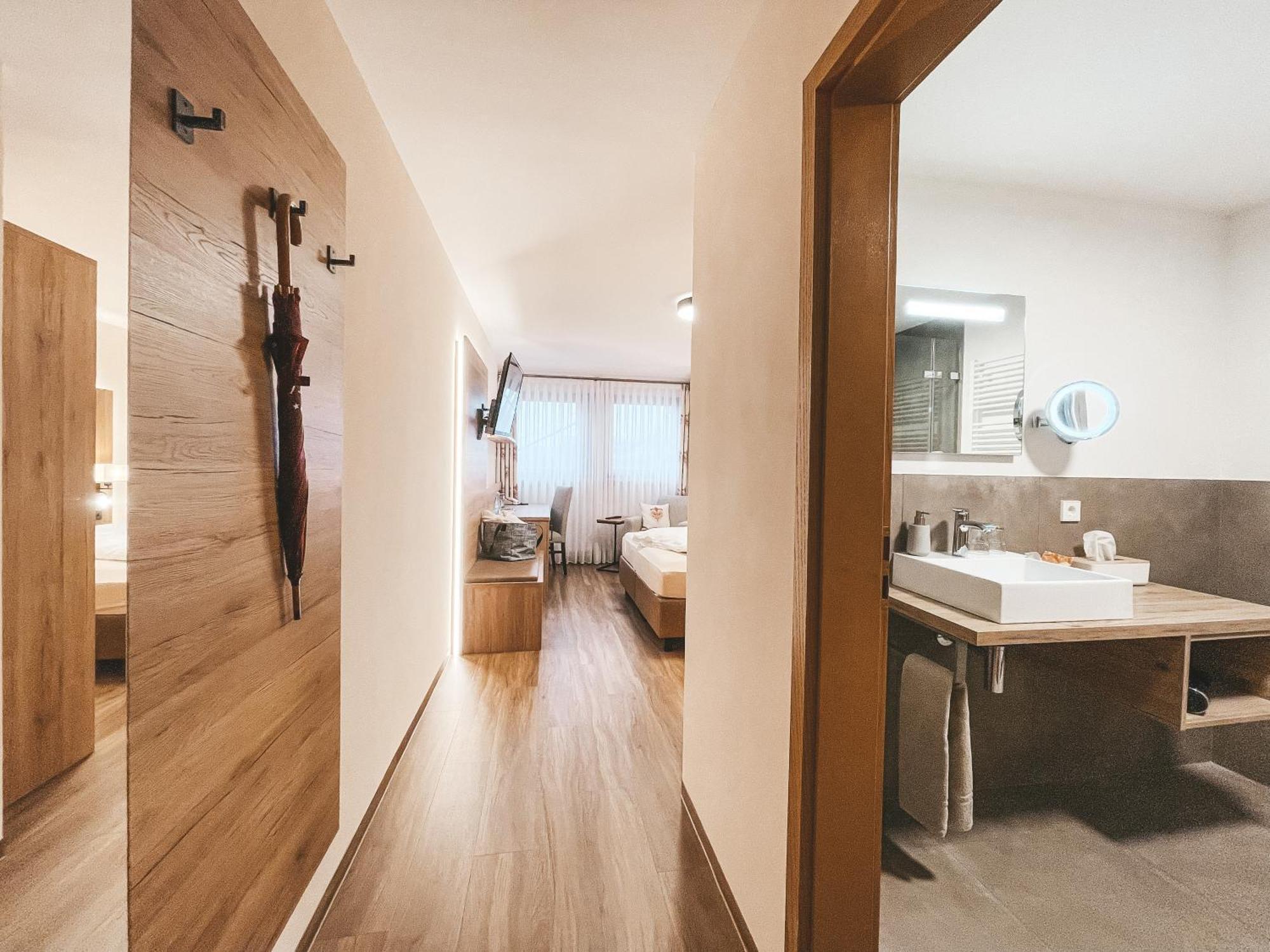 Hotel Badischer Hof Биберах Экстерьер фото